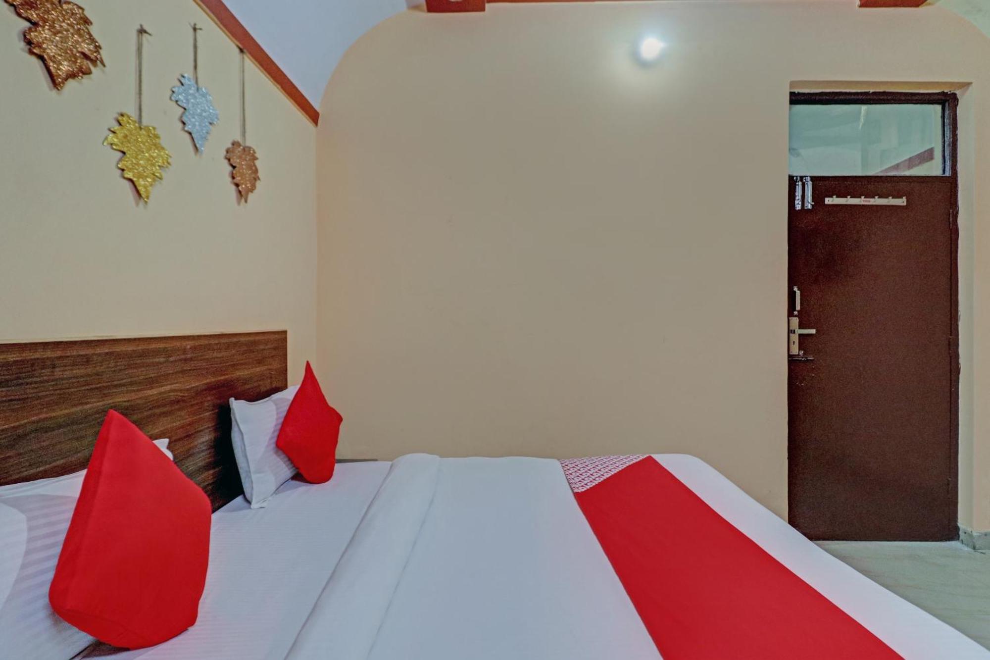 OYO 73491 Rj Villa Indirapuram Esterno foto